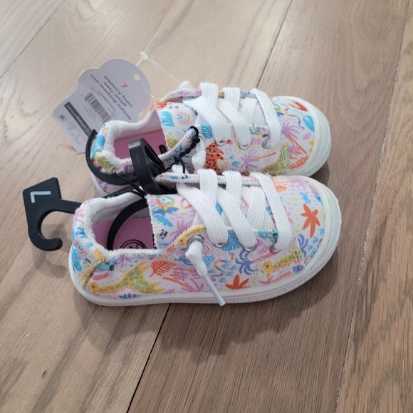 NWT Wonder Nation Baby Girls Canvas Shoes - Picture 3 of 4